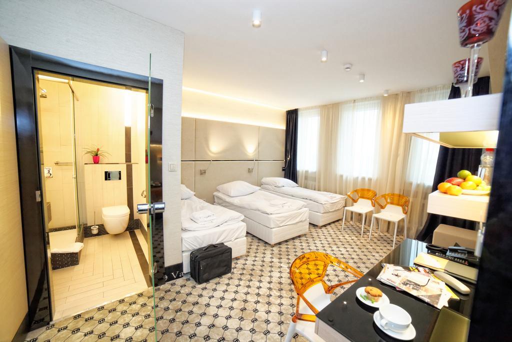 Hotel Martina ชนิน ห้อง รูปภาพ