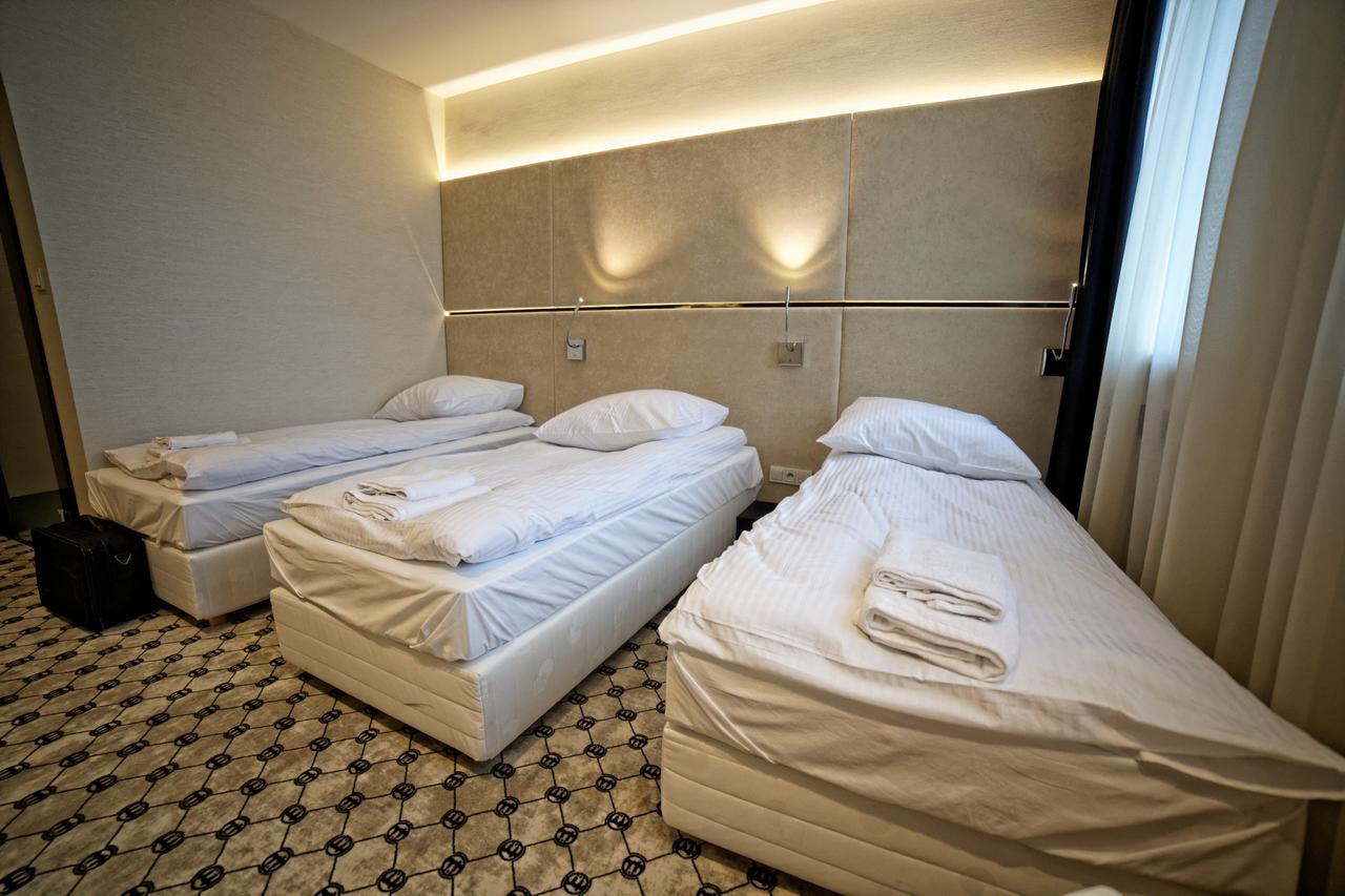 Hotel Martina ชนิน ห้อง รูปภาพ